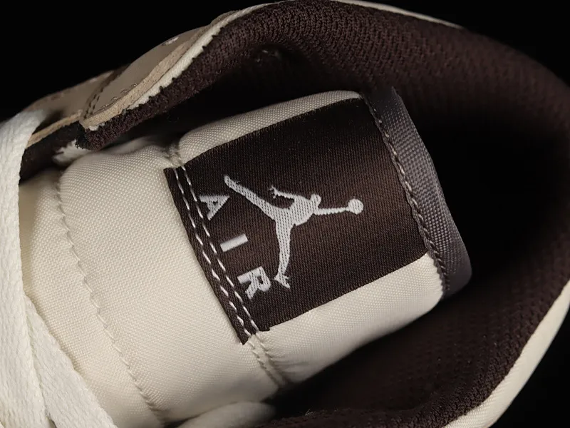 All categories Air Jordan Jordan series basketball shoes Air Jordan 1 Mid Air Jordan 1 Mid OG SP AJ1 Joe 1 customized model Zhongbang basketball shoes 554766-003
